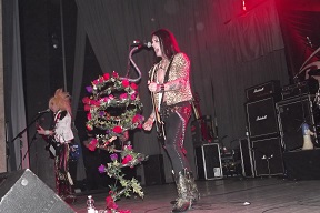shout7